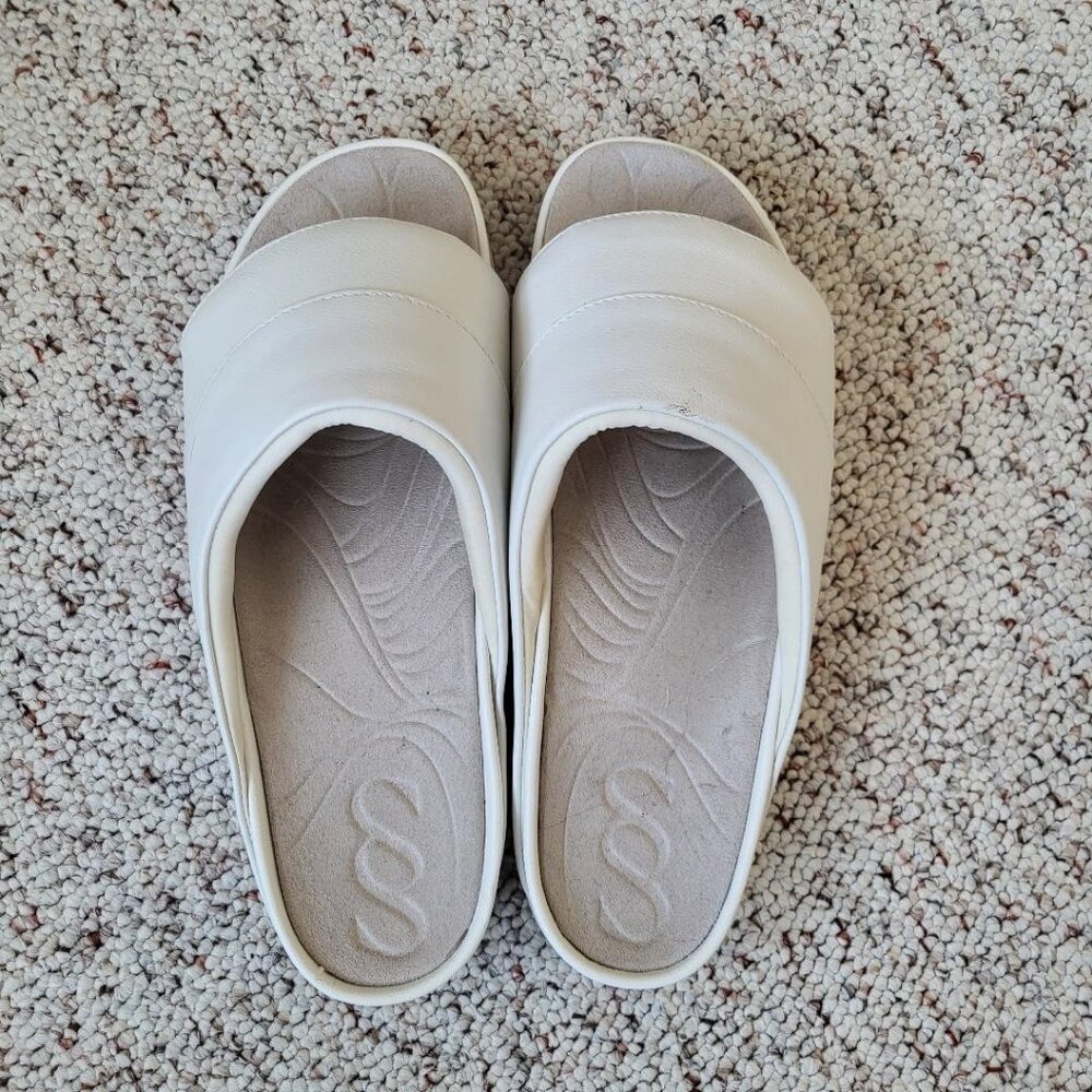 Saysh White Slides Size 10 Womens